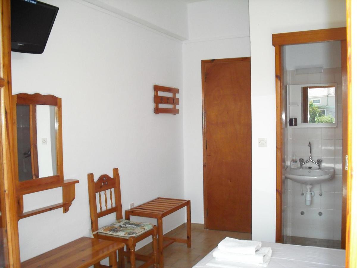 Anastasis Rental Rooms Skiathos Town Exterior photo